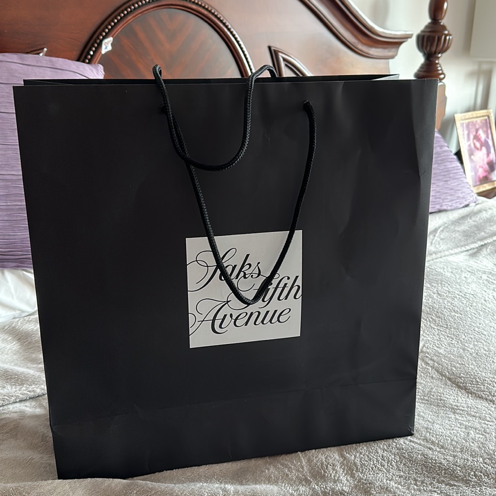 Saks Fifth Avenue Gift Bag New